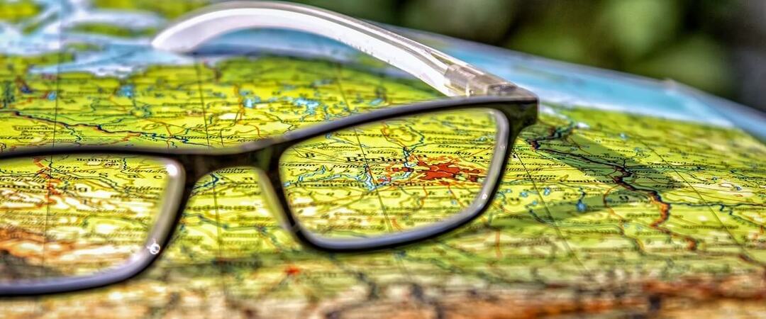 Karte mit Brille