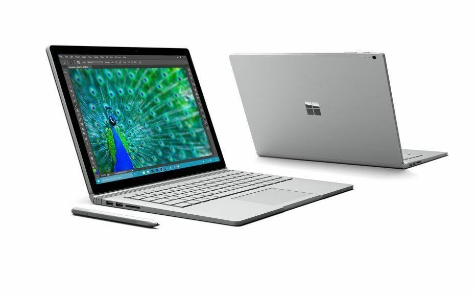 Microsoft nabízí zdarma sluchátka a Office 365 pro řadu Surface Book